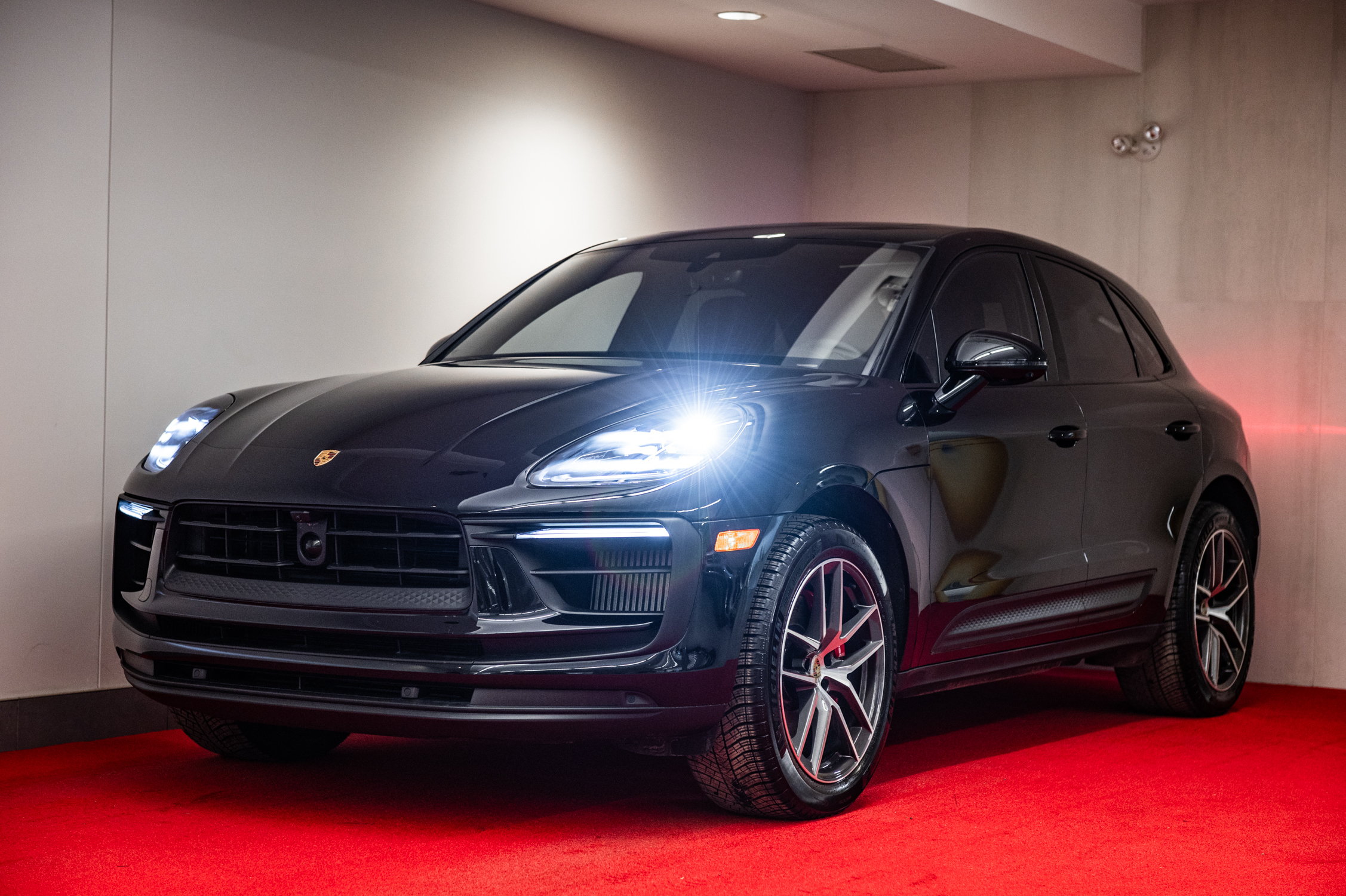 2025 Porsche Macan S AWD