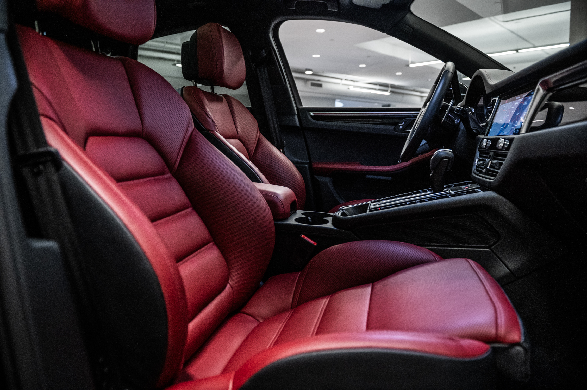 2025 Porsche Macan S AWD