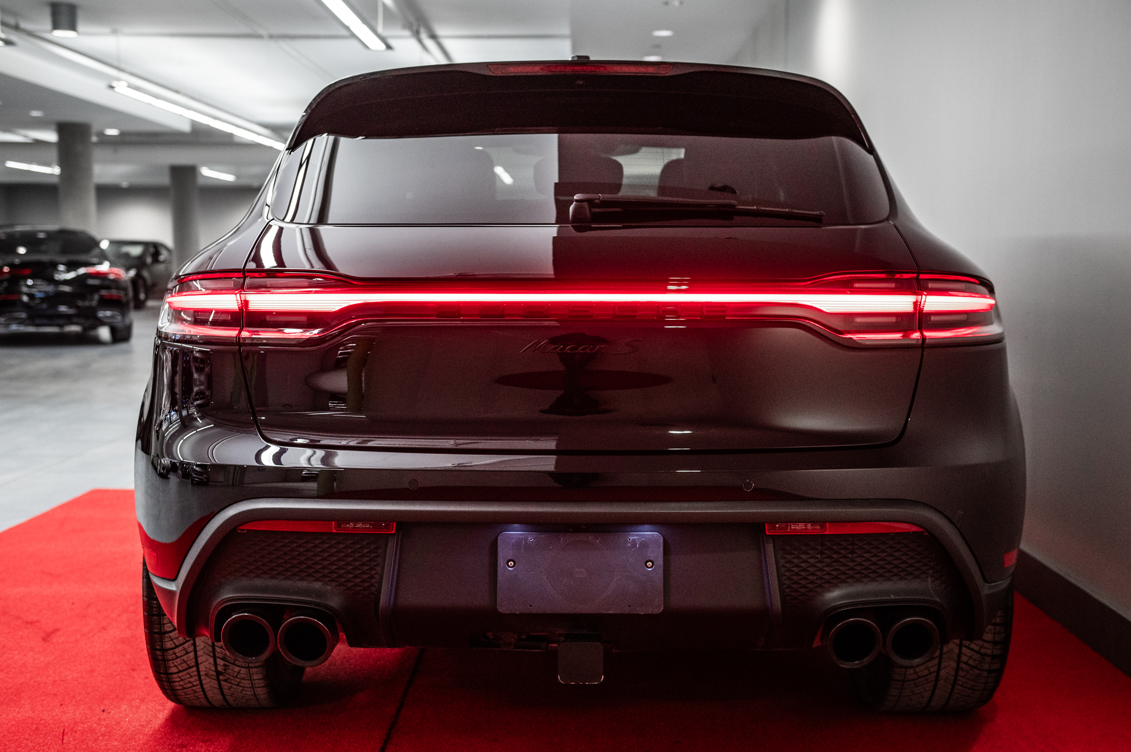 2025 Porsche Macan S AWD
