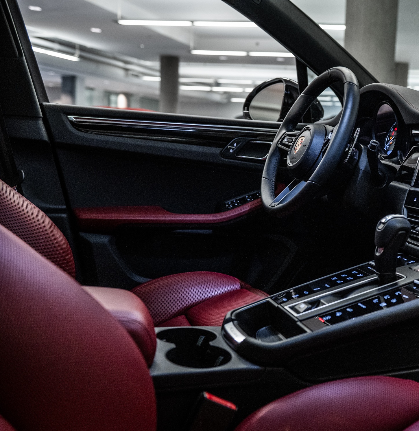 2025 Porsche Macan S AWD