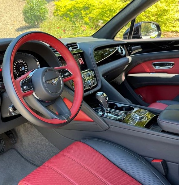 2024 Bentley Bentayga