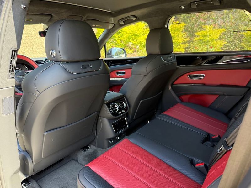 2024 Bentley Bentayga